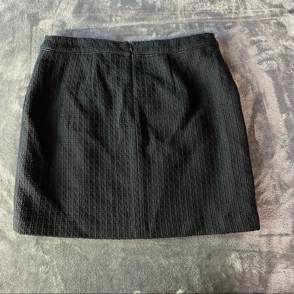 White House Black Market Black Large Button Tweed and faux leather Skirt size 8 - Picture 5 of 12